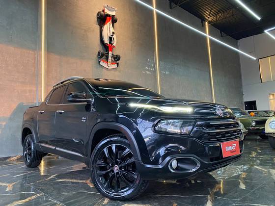 FIAT TORO 2.0 16V TURBO DIESEL VOLCANO 4WD AT9 FIAT TORO 2.0 16V TURBO DIESEL VOLCANO 4WD AT9
